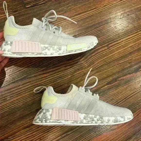 Women’s Sz 7 adidas NMD_R1 Color Splash - Grey Lime W running training sneaker - Picture 3 of 10